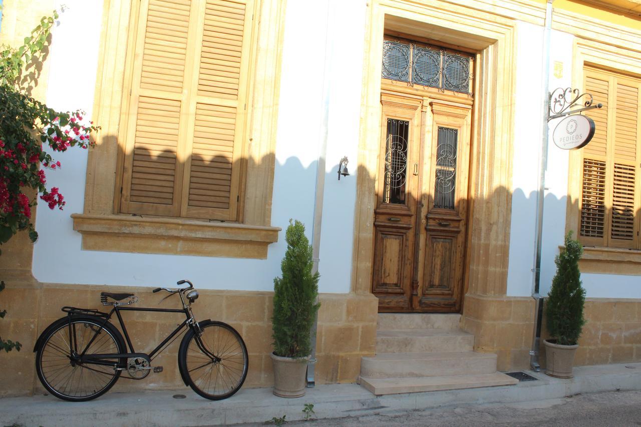 Pedieos Guest House Nicósia Exterior foto